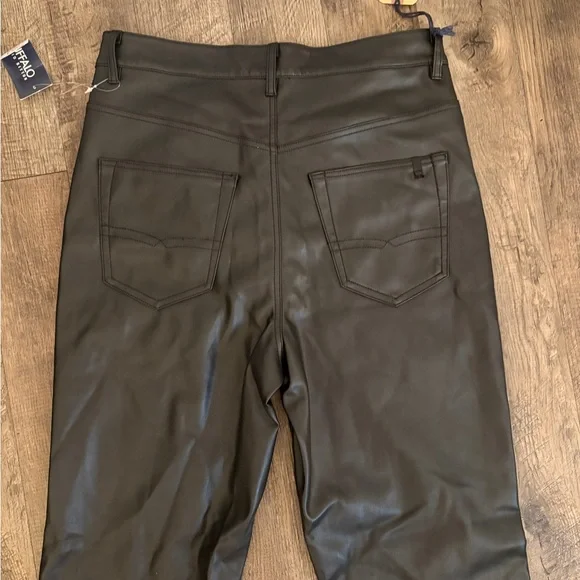 Black Criss Cross leather pants - Picture 5 of 6